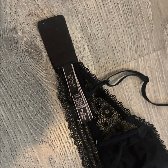 Victoria's Secret Black Lace Bralette - Picture 4 of 5